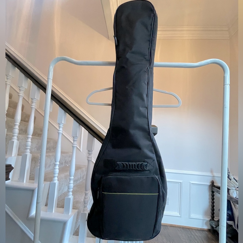 NWOT-Black Acoustic Guitar Case